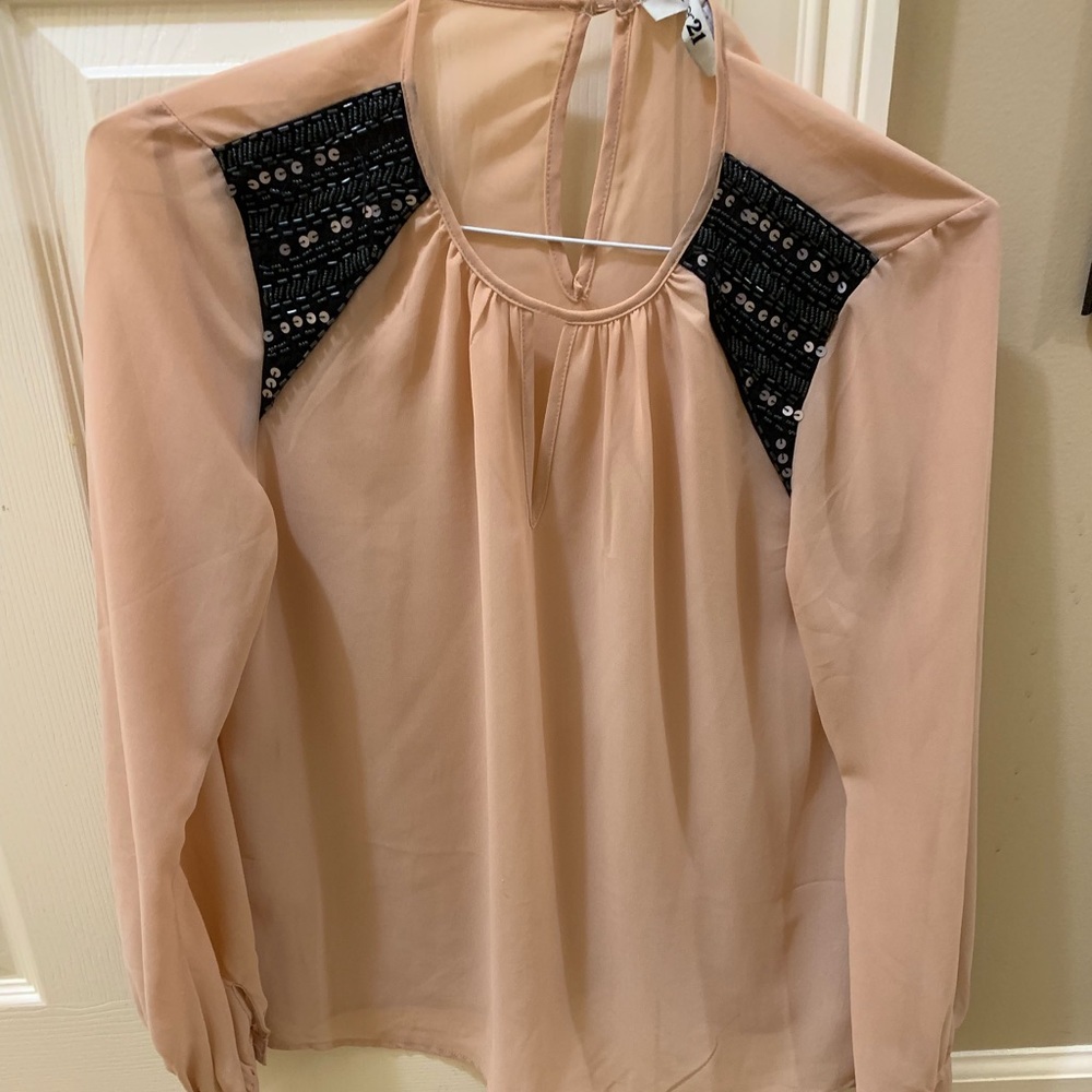 Barely used detailed top